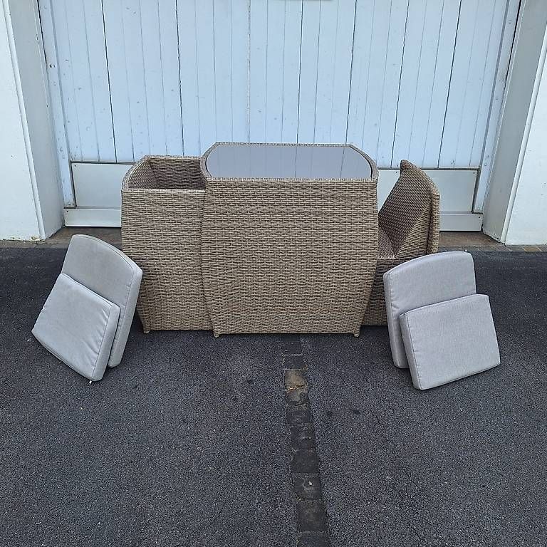 Set de table et chaises: Balkontisch mit 2 Stühle  – D'occasion à Luzern par Teddybaer_Luzern