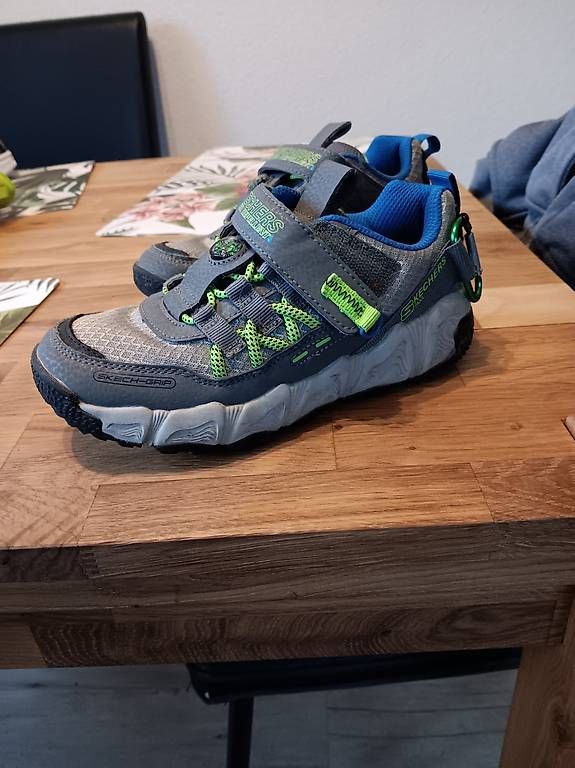 Scarpe per ragazzi: Verkaufe Sketchers Schuhe gr.32 – Usato da Günsberg venduto da ste_qq59