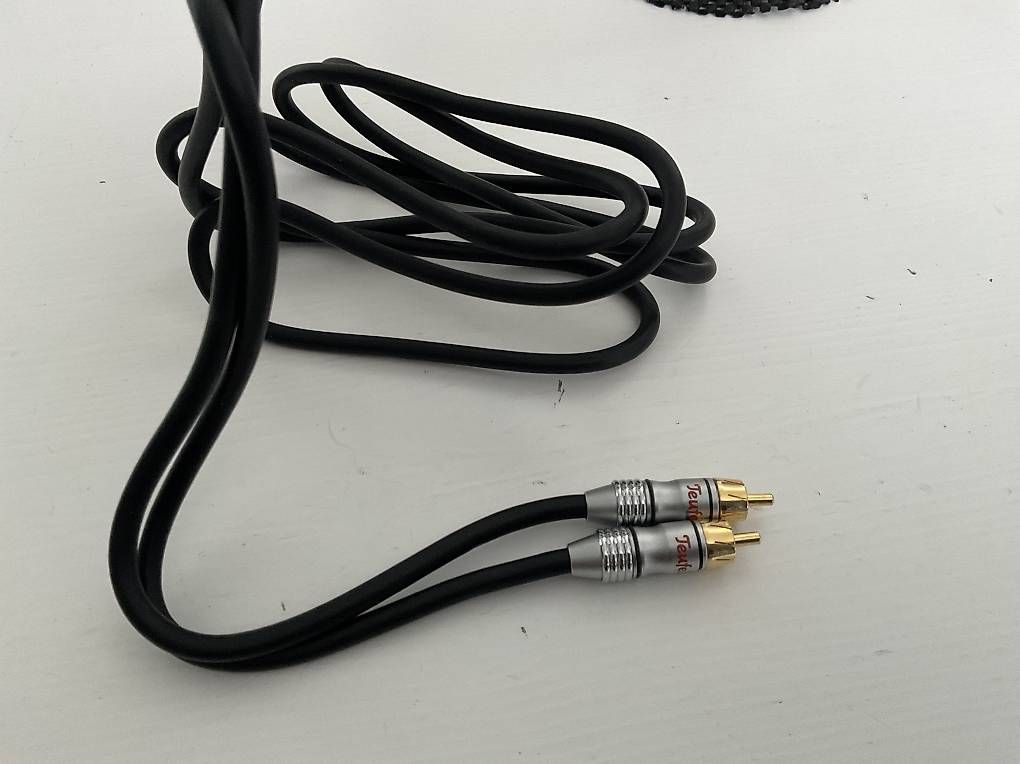 Câbles: Teufel Cinch-Kabel – D'occasion à Abtwil SG par leon-77