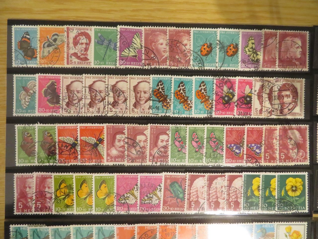 Alle Briefmarken: Pro Juventute grosser Posten auf 4 Doppelsteckkarten – Gebraucht aus Spreitenbach von heitersberg54 6