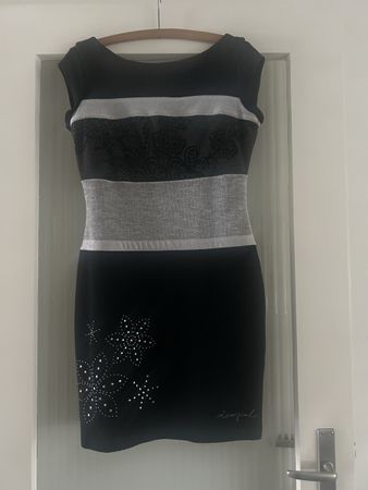 Desigual Kleid schwarz grau Grösse M