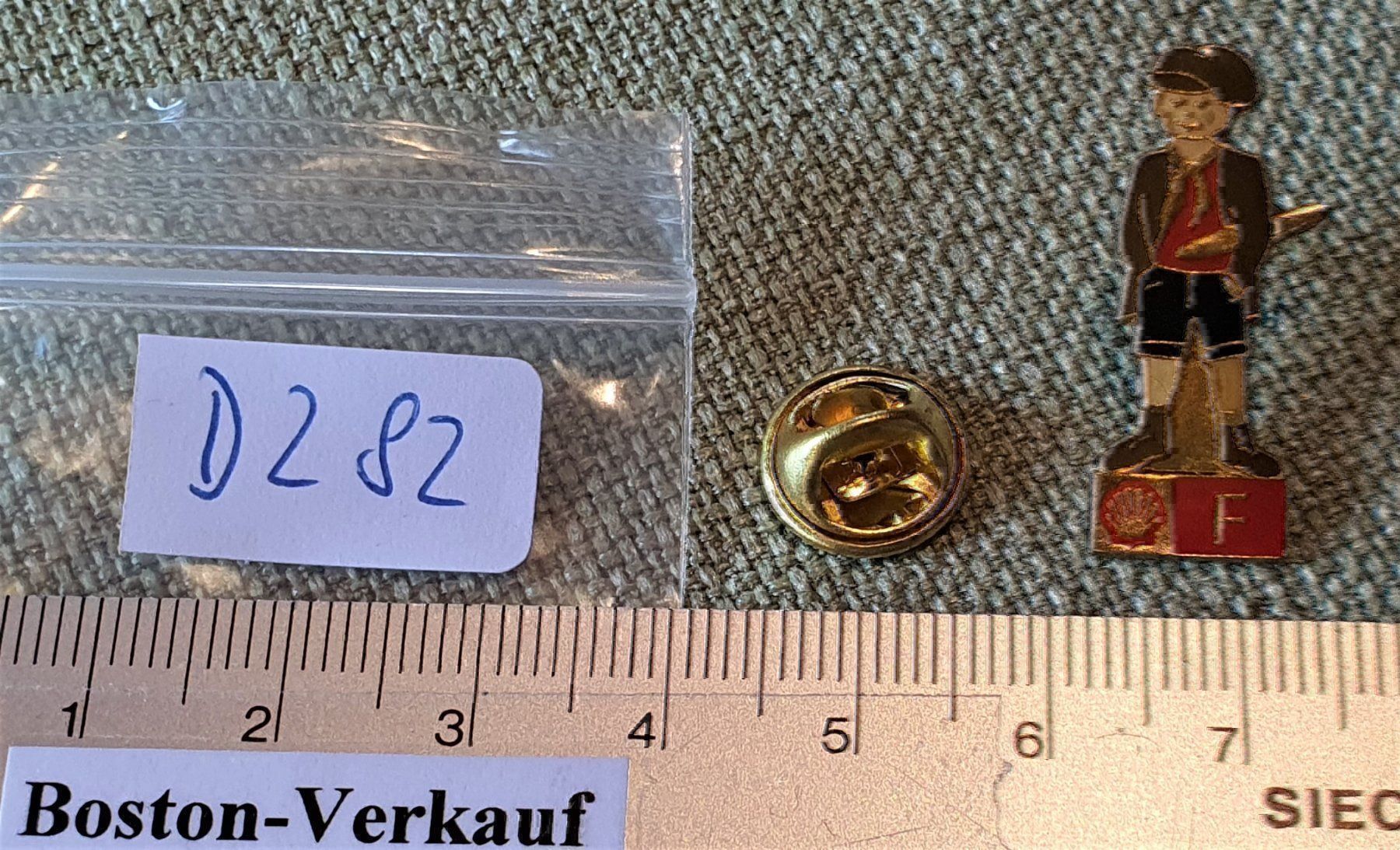Shell Placchette & Badge: D282 - Pin SHELL F Frankreich – Usato da Reinach BL venduto da Boston-Verkauf 2
