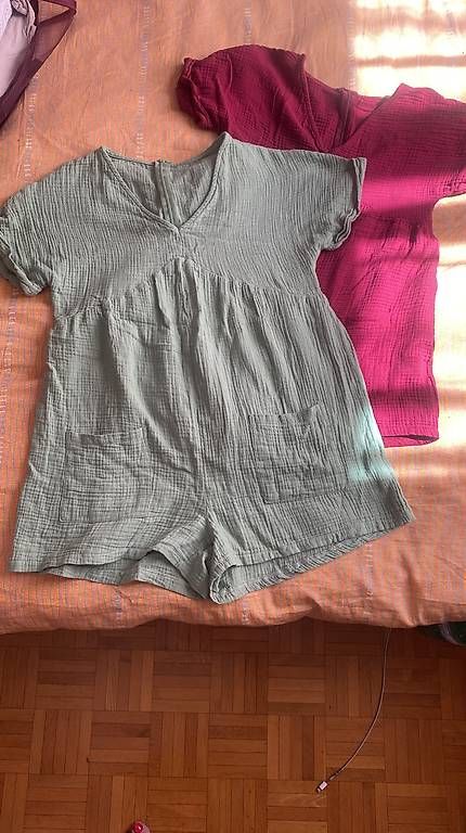 Lots de vêtements: Tutine donna S/M nuove  – D'occasion à Lugano par Sam_fss7