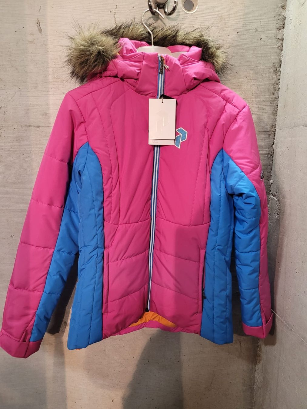Peak Performance Jacken & Mäntel: Peak Performance Winterjacke, Pink/Blau, Grösse 150 – Neu und originalverpackt aus Brunnen von Novadis
