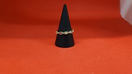 Ring mit Zirkonia - Blickfang garantiert!