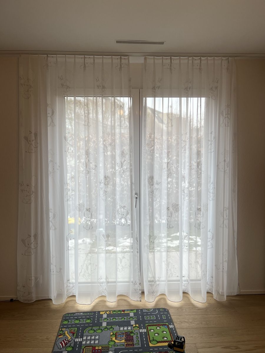 Tende: 2x Vorhang fürs Kinderzimmer – Usato da Gutenswil venduto da Cornelia011