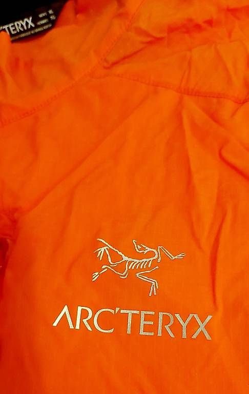 Arcteryx Giacche: Arcteryx Ultralight Windjacke NEU – Nuovo (secondo la descrizione) da Steffisburg venduto da THE-NORTH-FACE