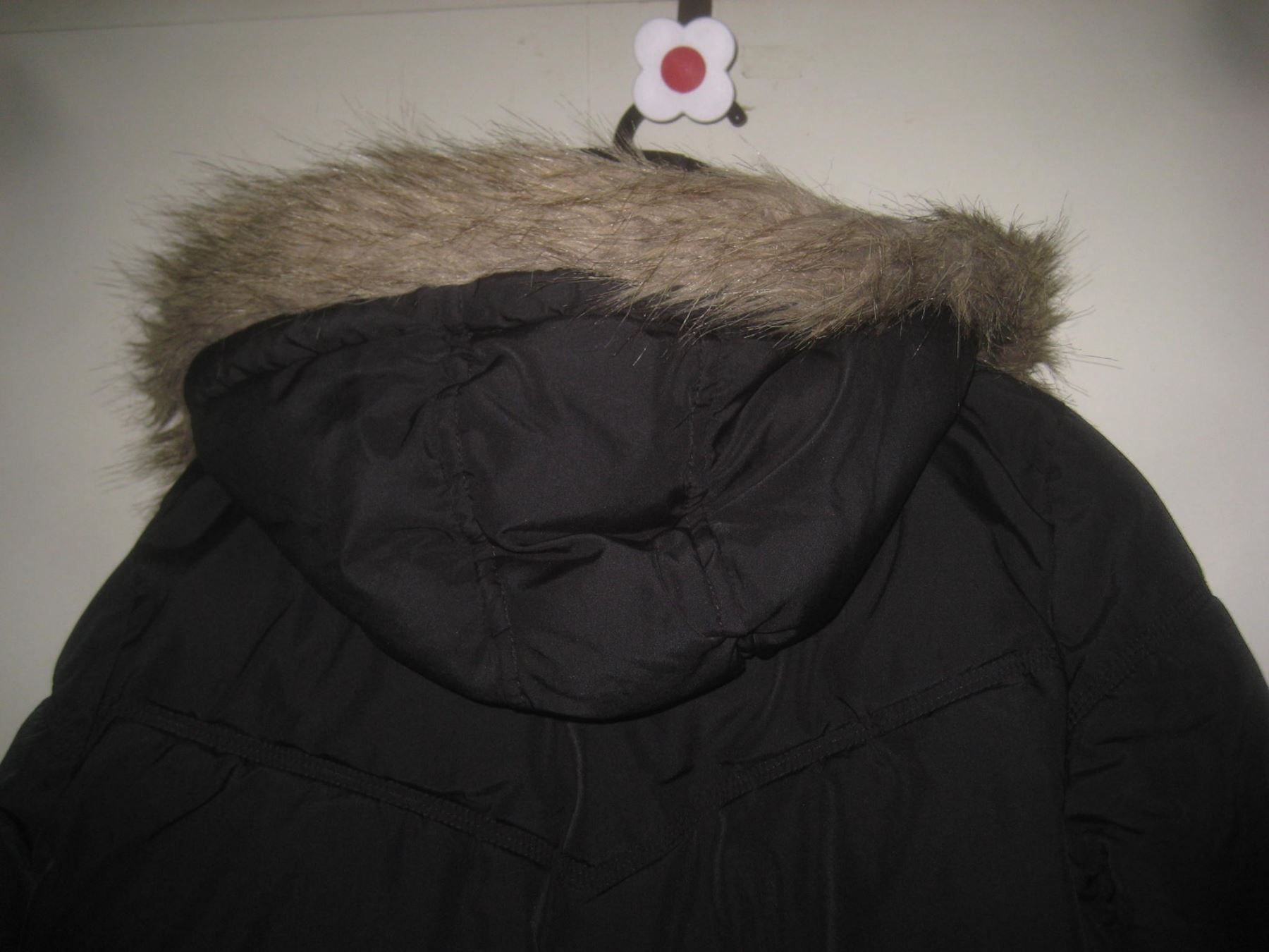 Chicco Giacche: DAMEN  JACKE  MIT  KUNST PELZ – Usato da Uster venduto da flocke1 3