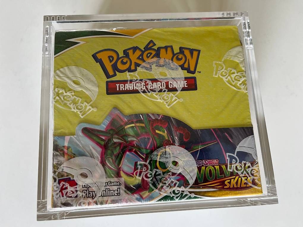 Pokémon Cartes à collectionner: Pokémon Evolving Skies Booster Box - EN – Neuf avec emballage d'origine à Orvin par Sebastien151