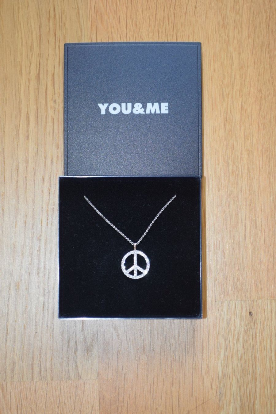Catenine: Glitzernde Peace Halskette aus Sterling Silber – Usato da St. Gallen venduto da Lena_T 1