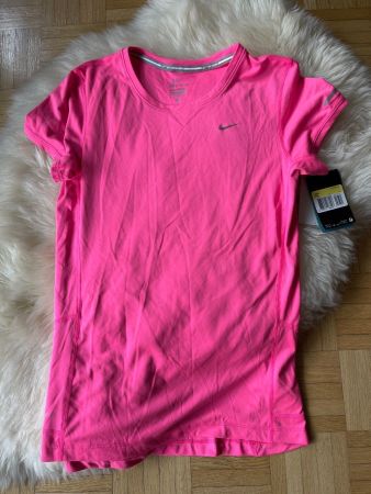 Nike pink dri fit T-shirt, new, small