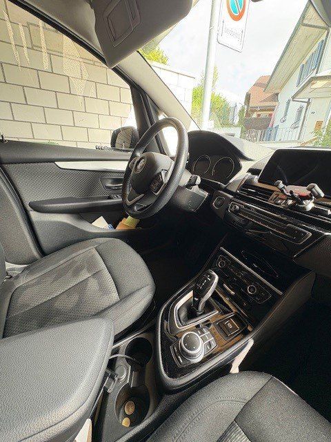 BMW Autos: BMW 218i Gran Tourer LCI – D'occasion à Münchenbuchsee par Gabriel48 4