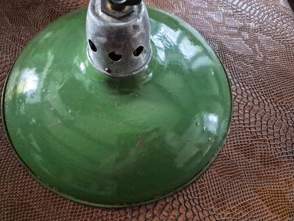 Lampe ancienne en métal émaillé (Gebraucht) in charmoille für CHF 35 ...