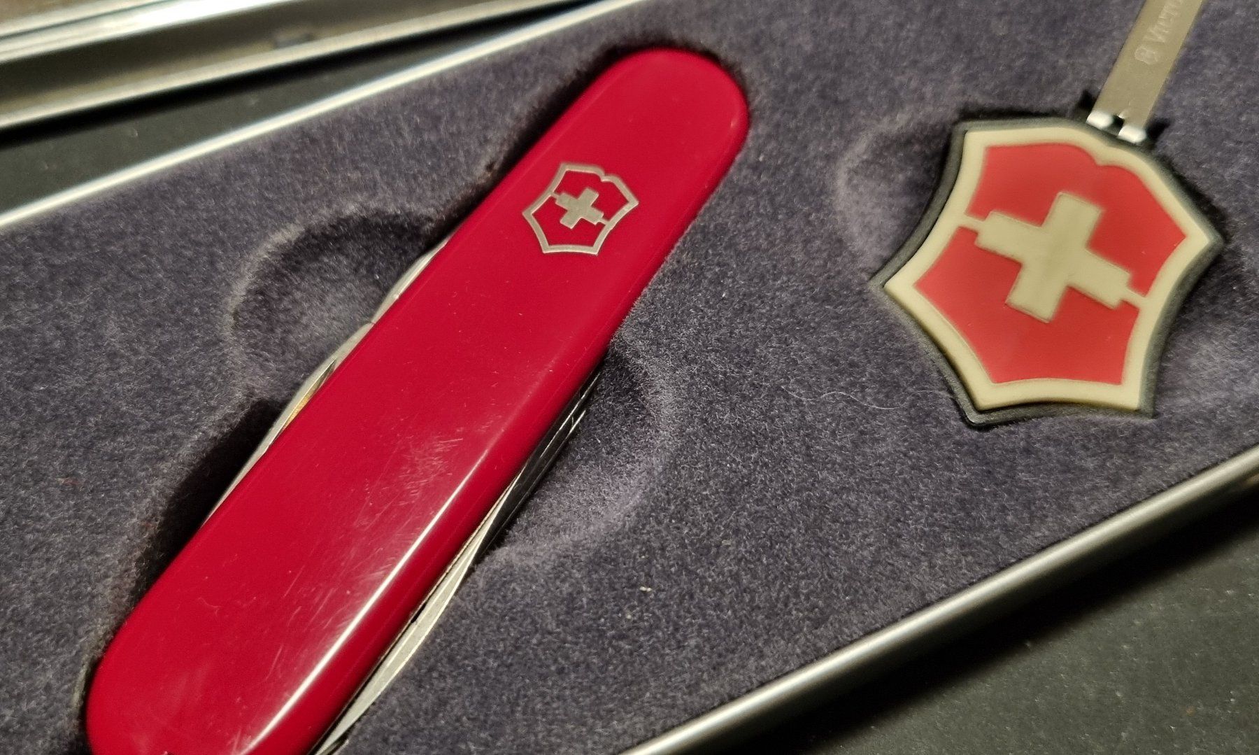 Victorinox Coltelli tascabile: Victorinox Climber USA – Nuovo e nell'imballaggio originale da Prilly venduto da azm_t9nd 2