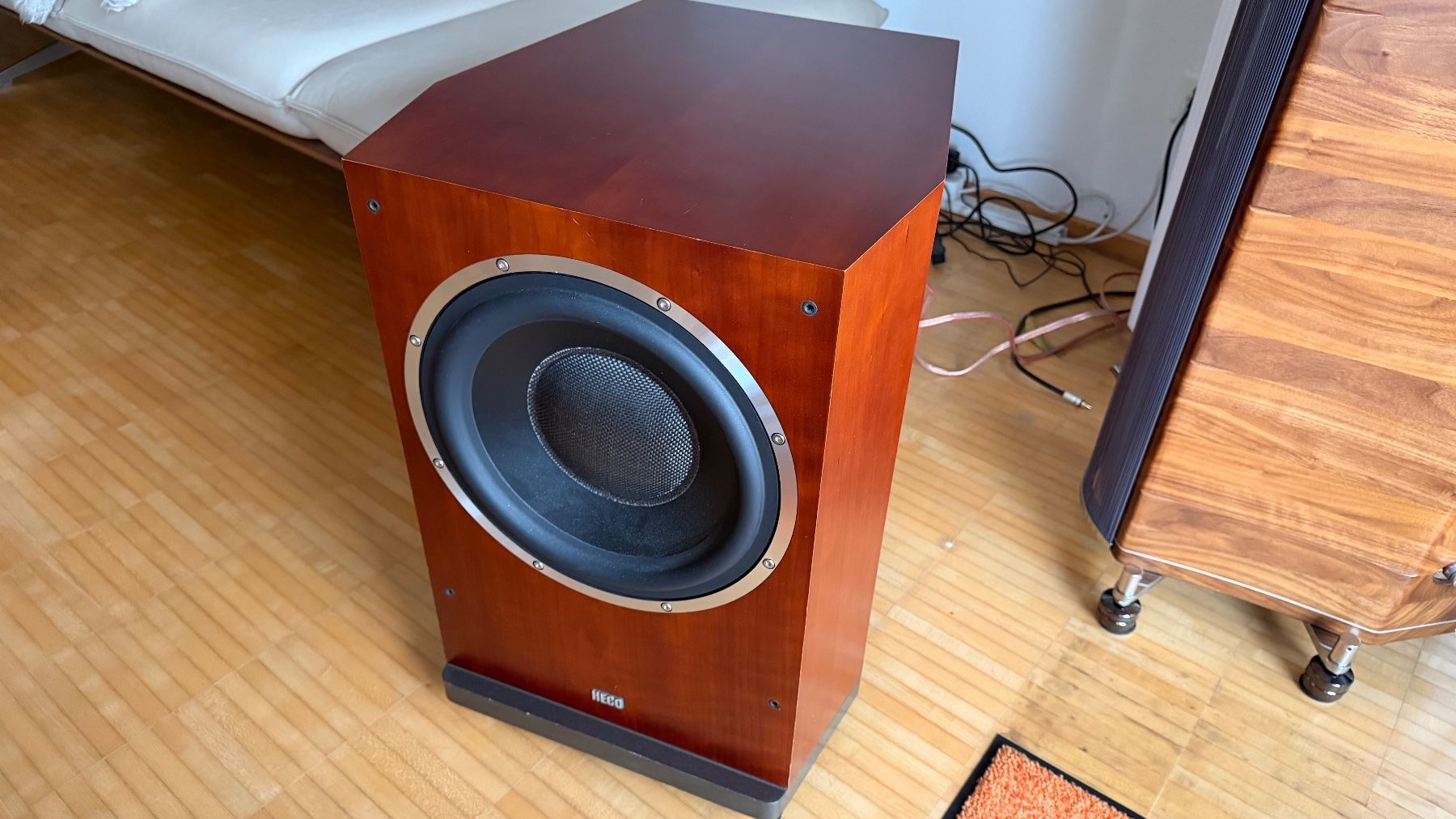 Heco Casse acustiche: HECO Celan Sub 30A Aktiver Subwoofer – Usato da Zürich venduto da Soennele