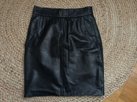 Lederjupe Maje Gr. 36 schwarz - neuwertig