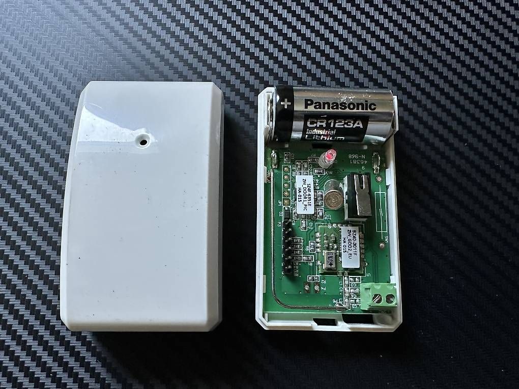 Sistemi d'allarme: Ecolink Z-Wave Neigungssensor – Usato da Läufelfingen venduto da BLbeZH