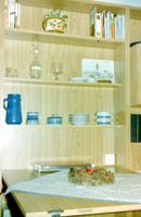 Regal mit Klapptisch Holzoptik