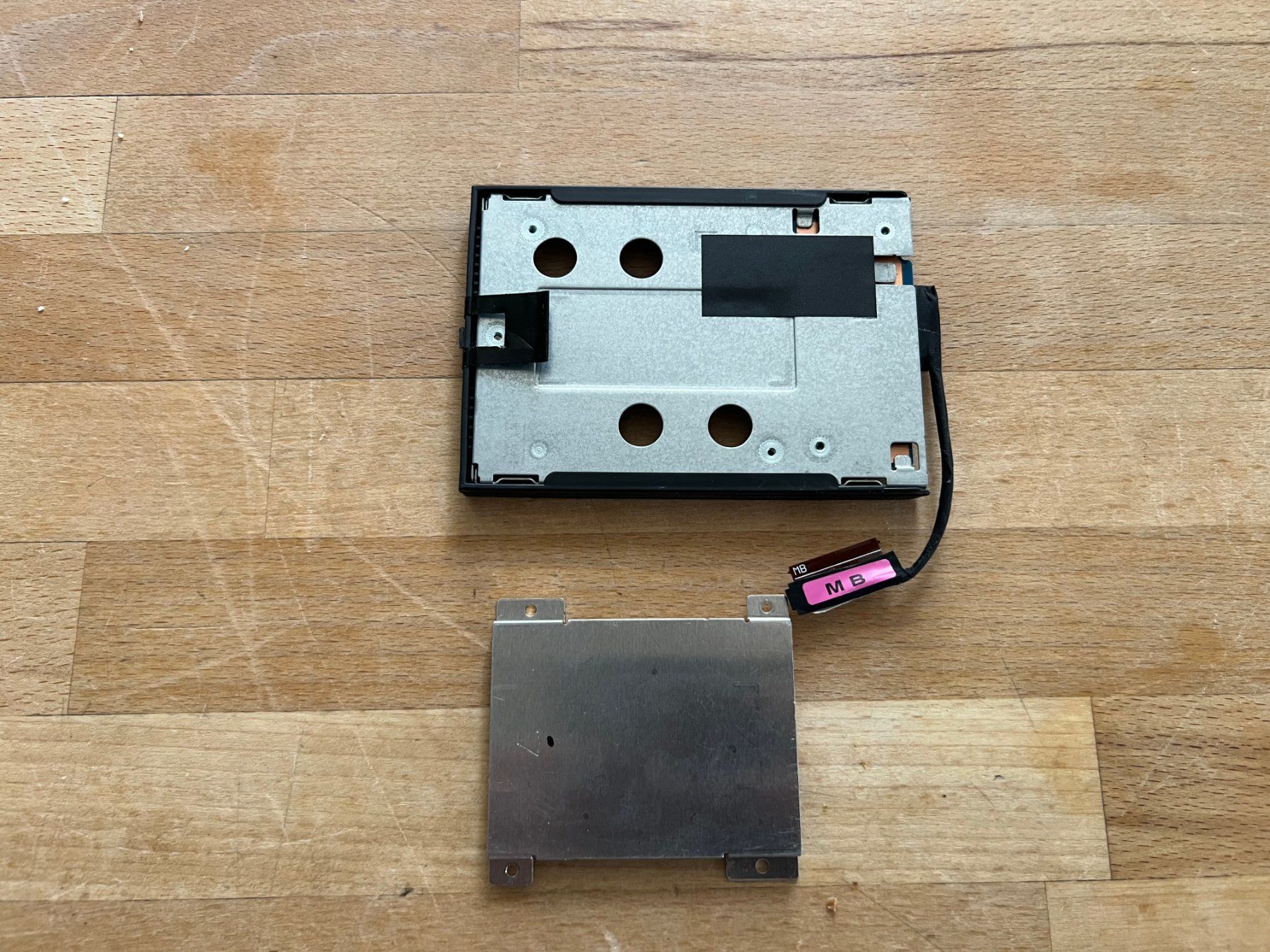Lenovo Dischi rigidi: Lenovo NVME Caddy T580/T470 OEM – Usato da Wald ZH venduto da Mysti_mountain 1
