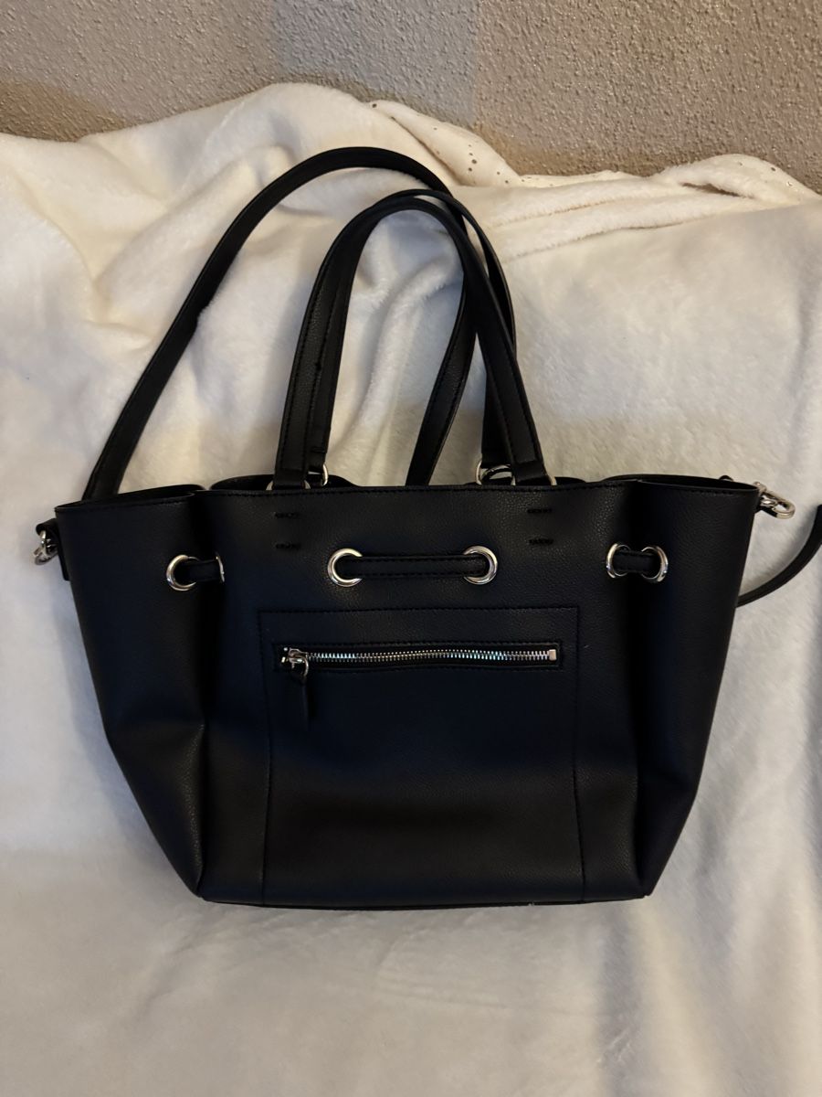 Guess Borse da donna: Guess Handtasche Schwarz Top Zustand – Usato da Samstagern venduto da pipistrelli01 2