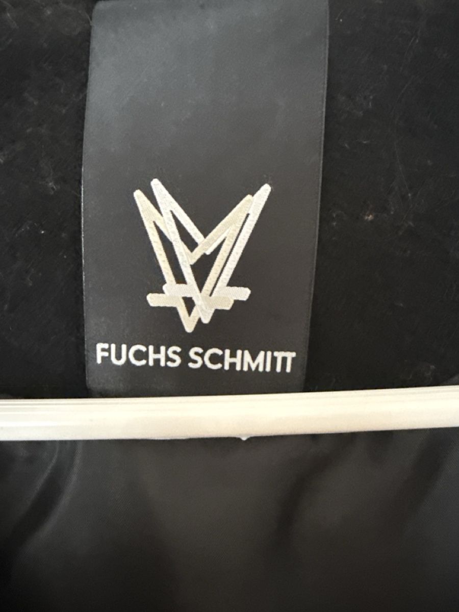Fuchs Schmitt Mäntel: Coat Black Long Size M – Gebraucht aus Luzern von Alsu_Lucerne 2