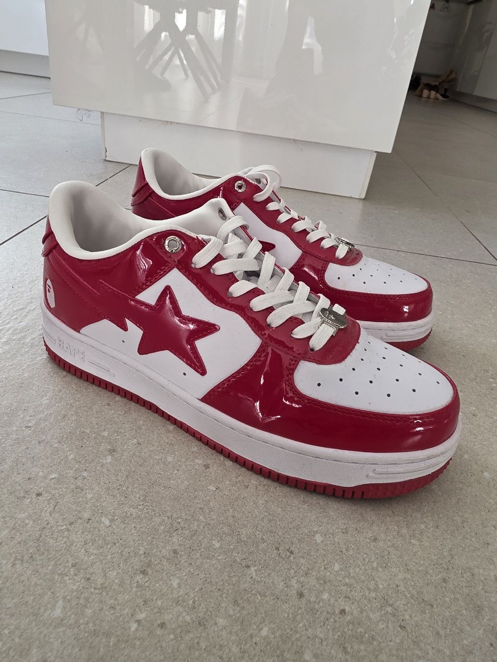 Chaussures hommes: Sneakers rot-weiss Grösse 44.5 – D'occasion à Wettingen par Goldrake10 1