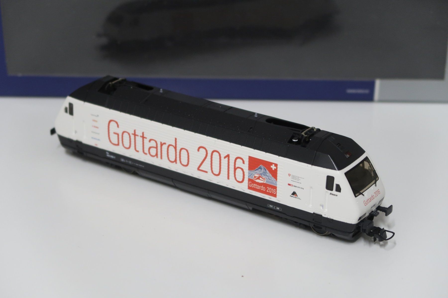 Roco Modelleisenbahnen: Roco SBB Re 460 "Gottardo 2016", DC Sound – Neu (gemäss Beschreibung) aus Dättwil AG von Bastiano_Coimbra 3