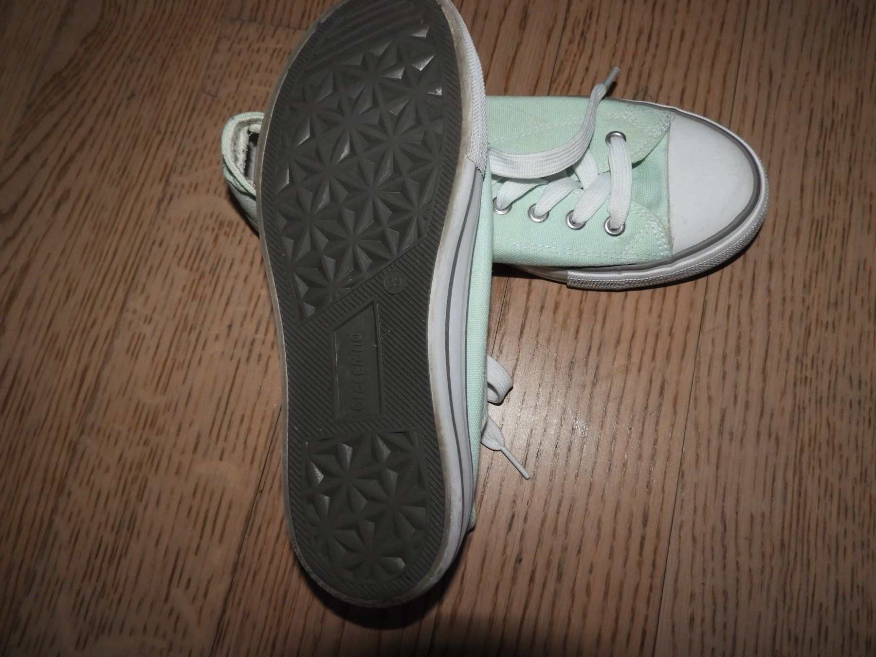 Graceland Scarpe da donna: Mintgrüne Stoffschuhe von Graceland Grösse 39 – Nuovo (secondo la descrizione) da Hergiswil NW venduto da Noema2006 1