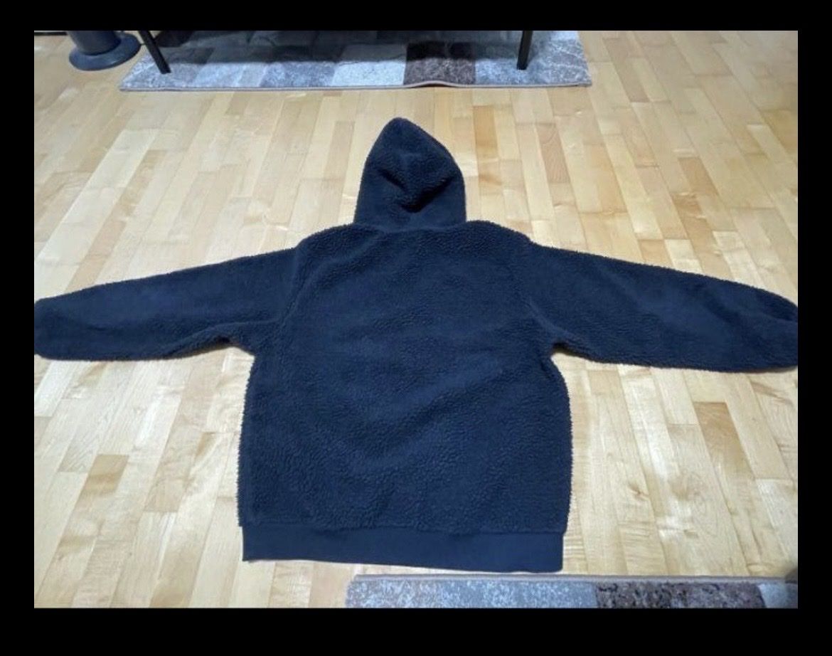 Lotti di vestiti: Hoodie Kleiderpaket – Usato da Münchenbuchsee venduto da nia_w9q5 3