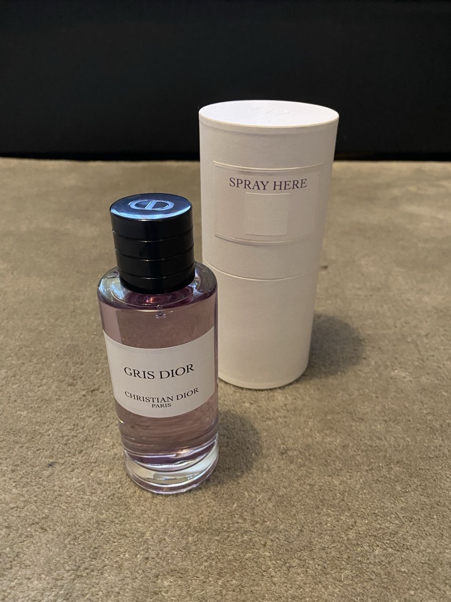 Dior Profumi & Eau de Toilette: Gris Dior Eau de Parfum Special Edition 100ml – Nuovo e nell'imballaggio originale da bern venduto da kimberly84