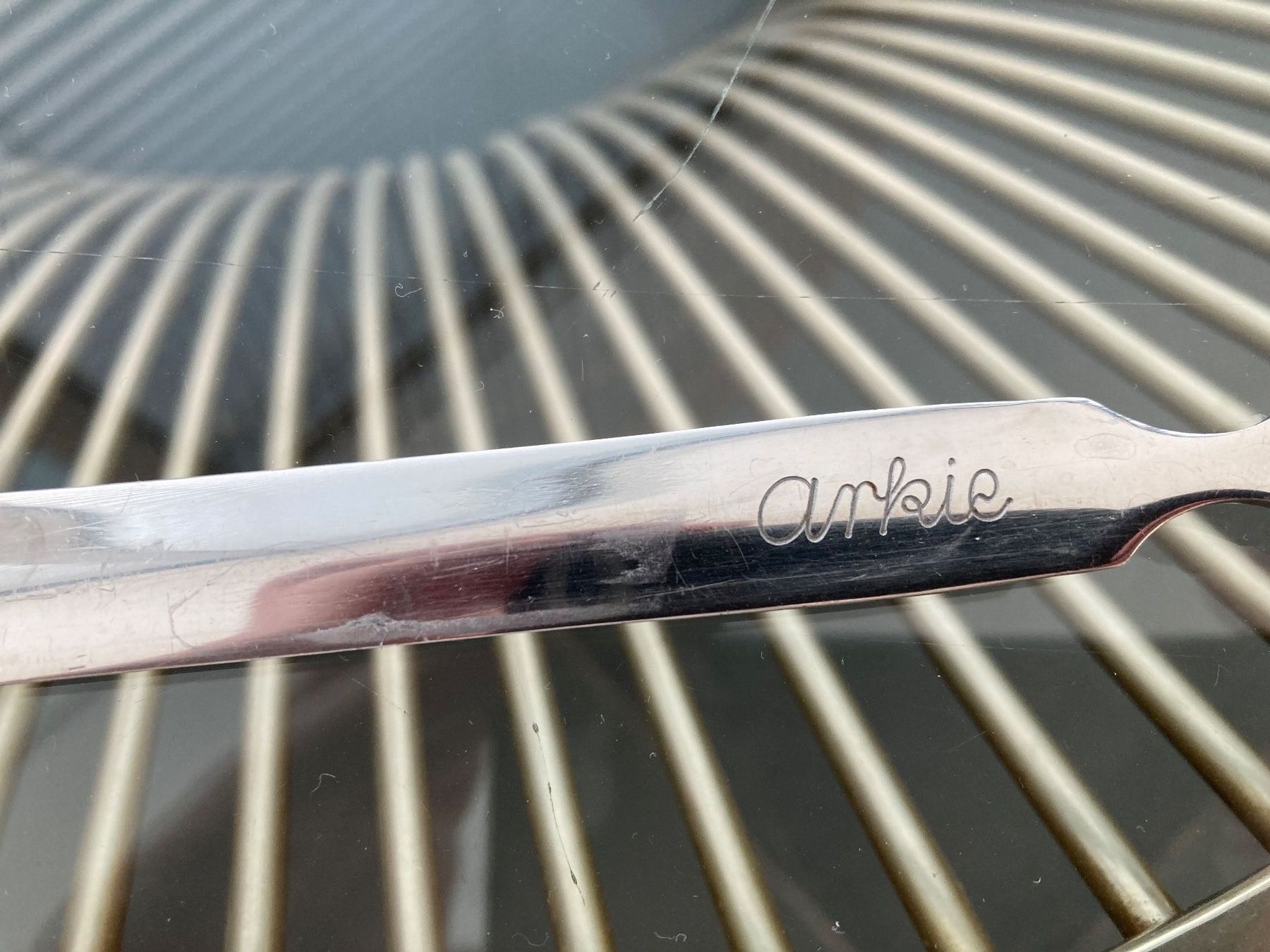 Autres fournitures de bureau: Antiker Brieföffner mit Gravur – D'occasion à Zürich par kostbares 2