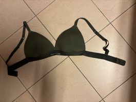 2 x Soutien gorge taille L (kaki et bordeaux)