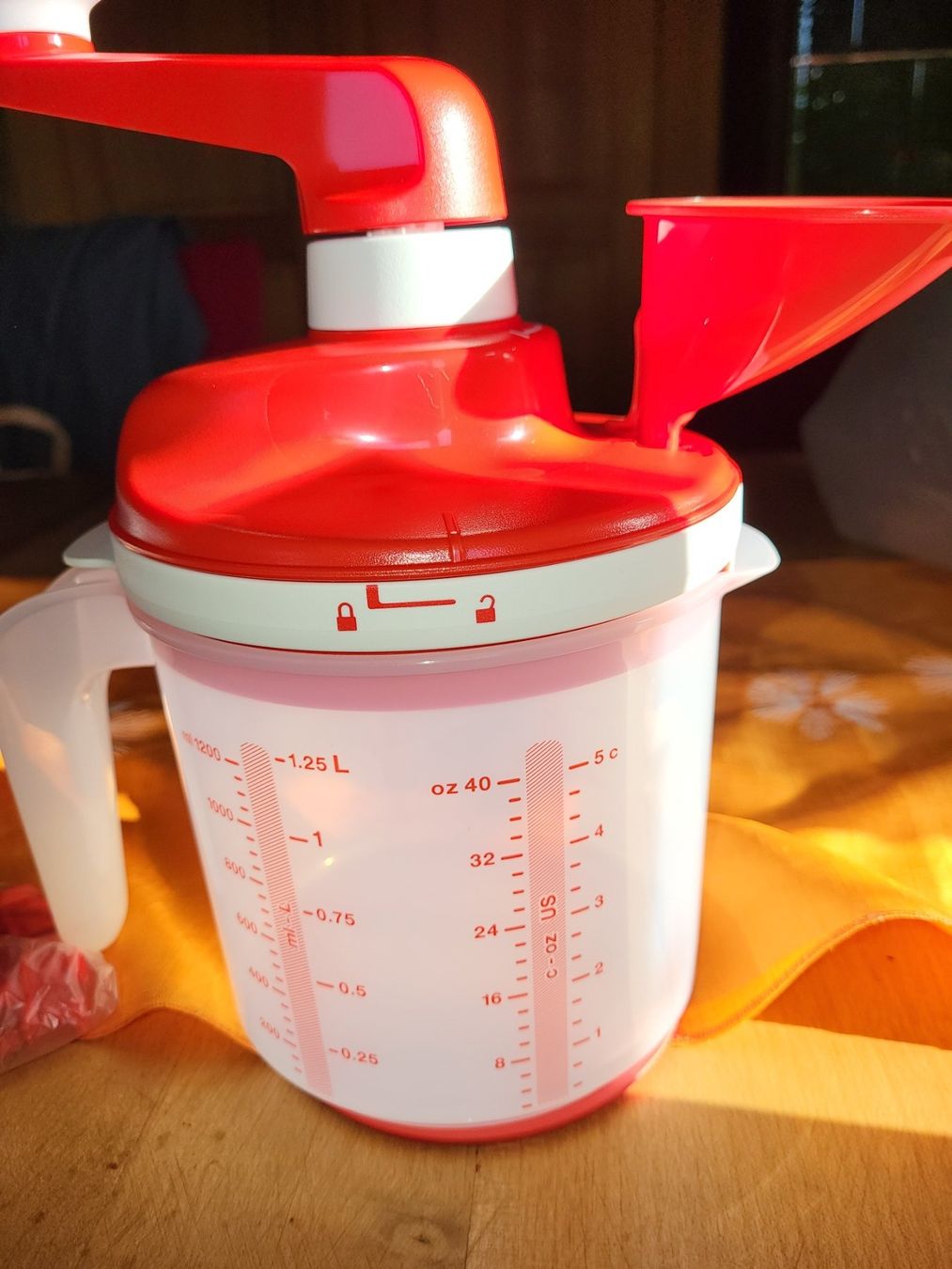 Tupperware Elettrodomestici da cucina: Tupper Easy Speedy 1,3 l – Nuovo e nell'imballaggio originale da Schweizersholz venduto da fuchs06