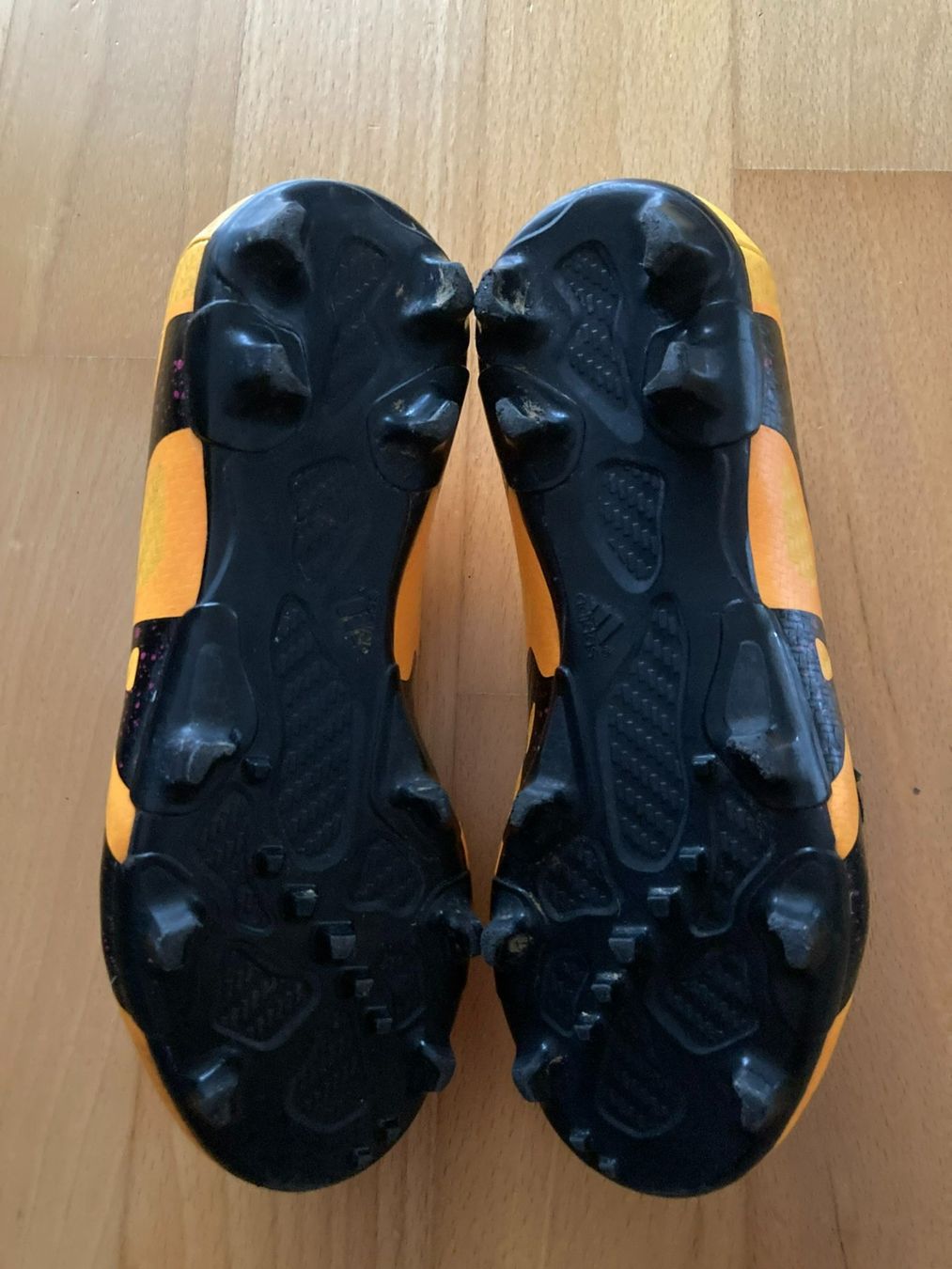 Adidas Scarpe per ragazzi: Fussballschuhe Adidas mit Nocken – Usato da Muttenz venduto da Juvenile33 4
