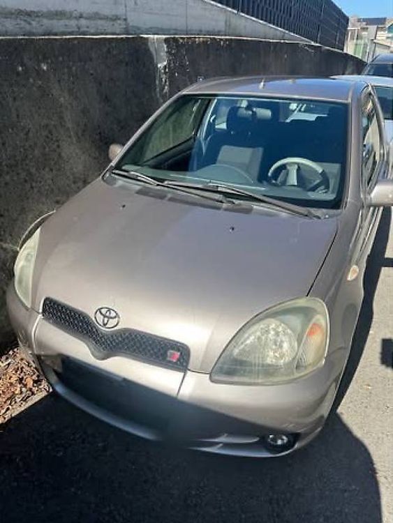Automobili: Top Kleinwagen Toyota Yaris frisch MFK für schmale Kasse  – Usato da Gommiswald venduto da manociao 3