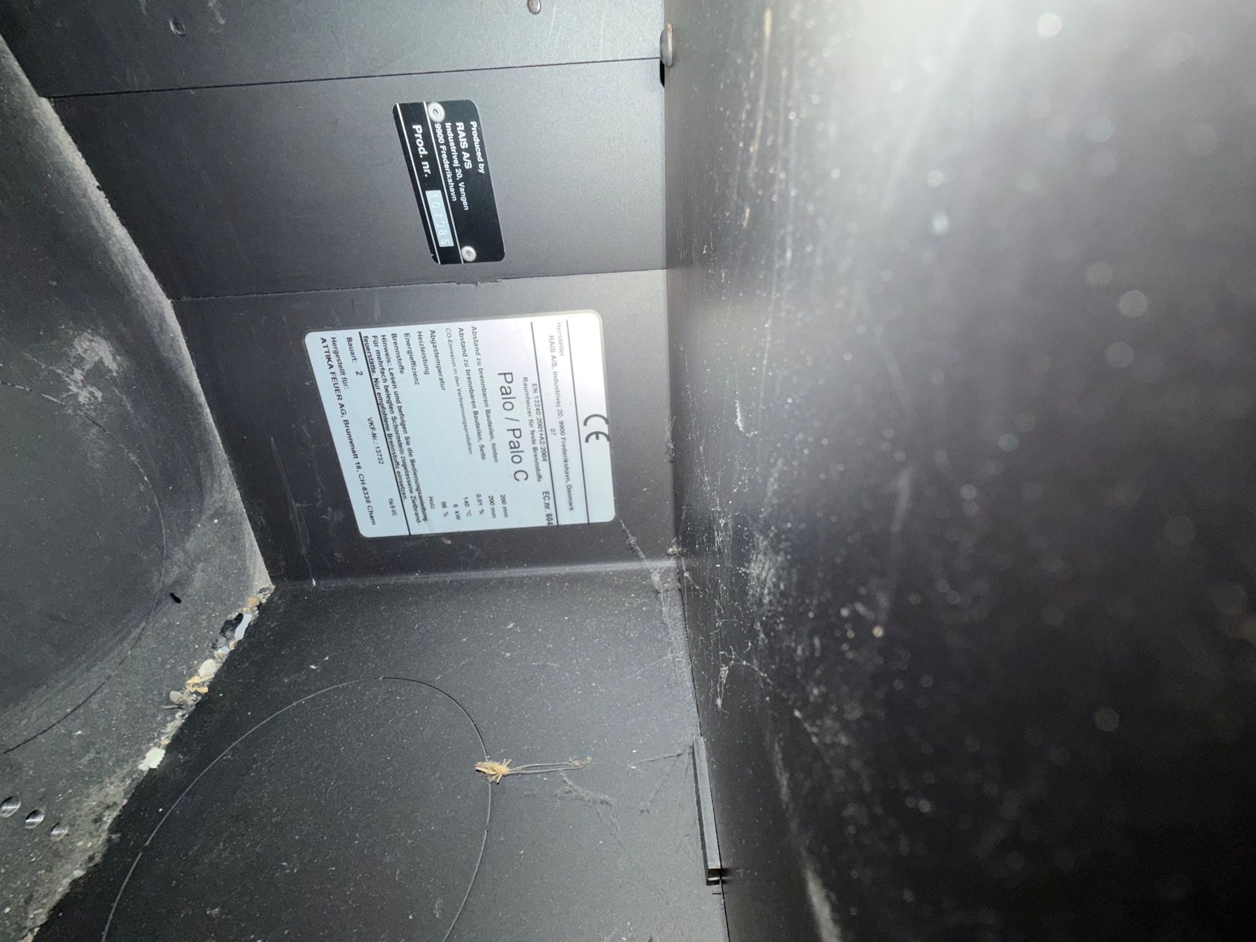 Stufe caminetto: Gebrauchter Holzofen, schwarz – Usato da Zürich venduto da ale_ylv6 9