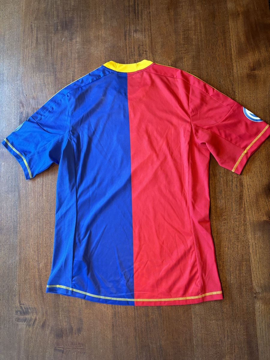 FC Basel Leibchen & Hosen: FC Basel Heimtrikot 12/13 Original M – Gebraucht aus Baar von Janiskoller 1