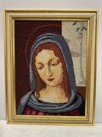 Handstickerei - Madonna mit Heiligenschein - 42 × 54 cm