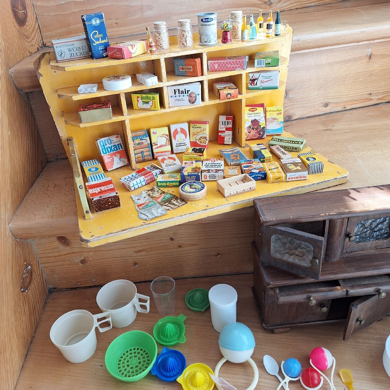 Spielzeuge: Vintage Krämerladen, Spielküche – Gebraucht aus Winterthur von Goldpipau 1
