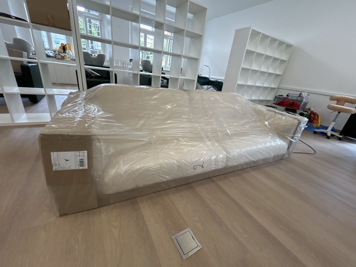 Conforama Divani: Komplett neues Sofa, 3-Sitzplatz – Nuovo e nell'imballaggio originale da Zürich venduto da del_8vjk 1