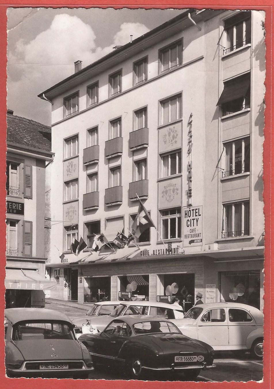 Ansichtskarten: Payerne - Hôtel City mit Oldtimer - 1963 – Gebraucht aus Fislisbach von Porano
