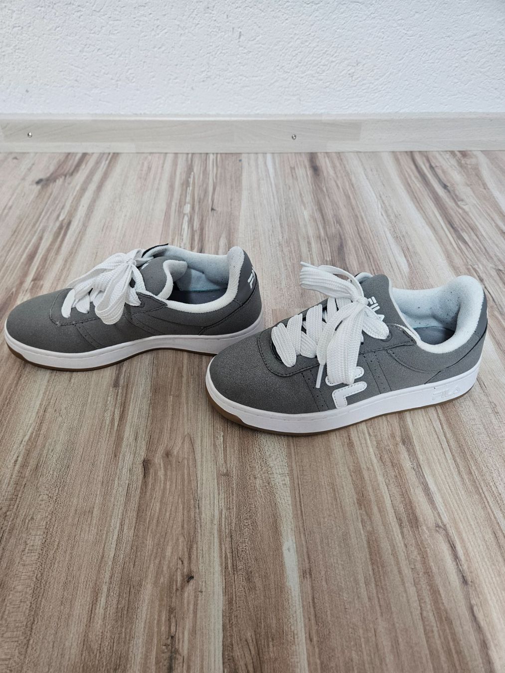 Fila Chaussures hommes: Fila Sneaker grau Grösse 36 – D'occasion à Bubendorf par Hirsch0 2