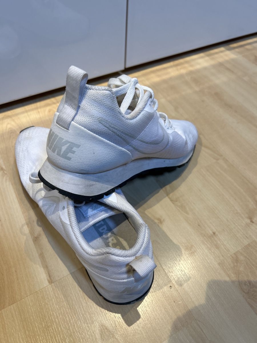 Nike Scarpe da uomo: Nike Sportschuhe, Gr. 42  White – Usato da Schöfflisdorf venduto da gandig 2