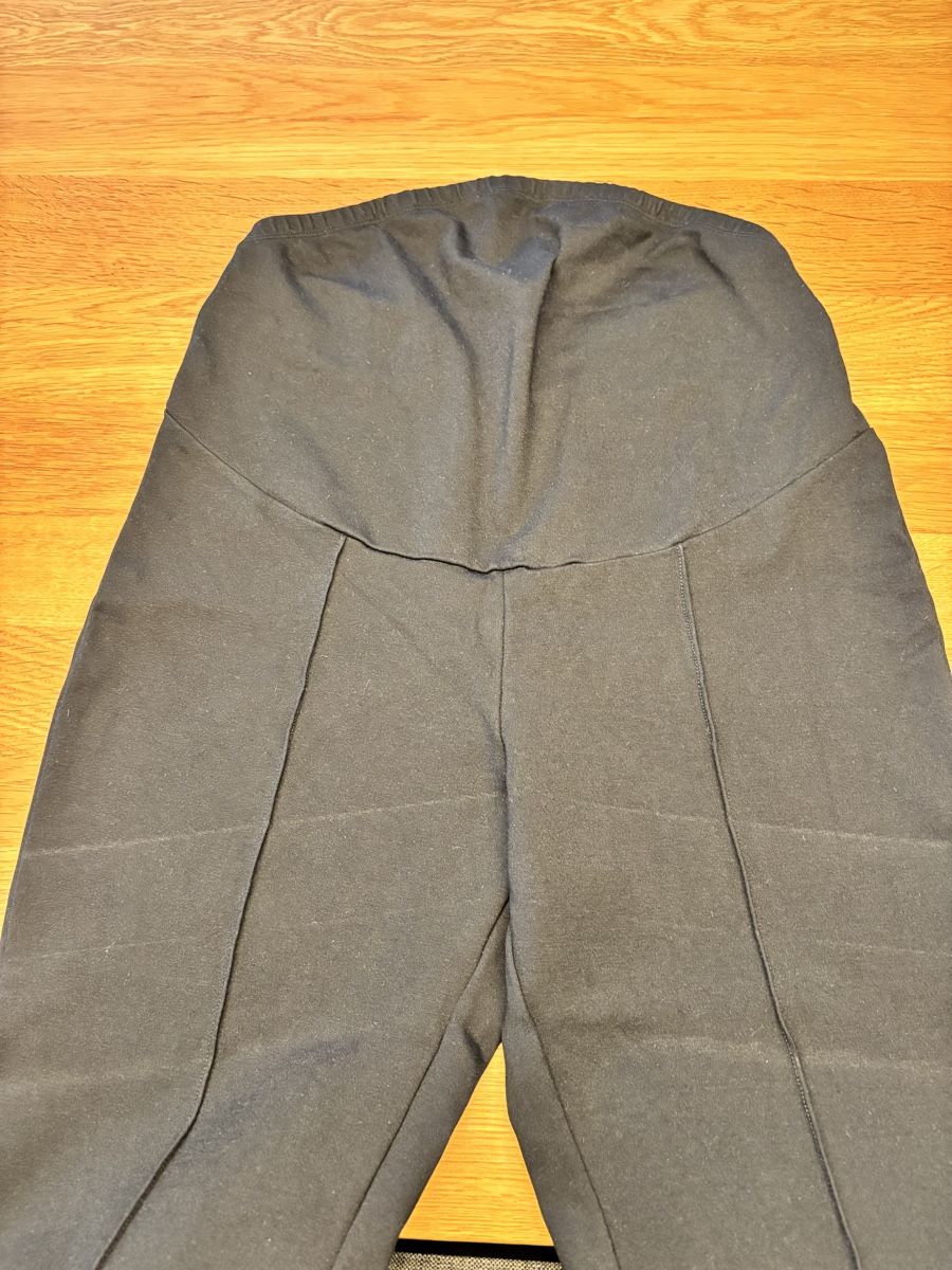 H&M Pantaloni: Schwangerschaftshose – Usato da Muhen venduto da Claudi1985 2