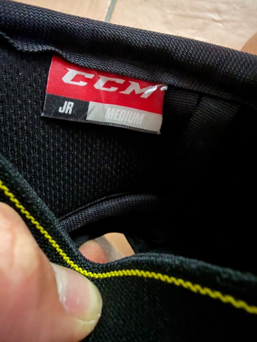 Ccm Schutz & Schoner: CCM Ellbogenschoner Super Tacks AS1 Junior Medium – Gebraucht aus Boll von naj_8w6f 3