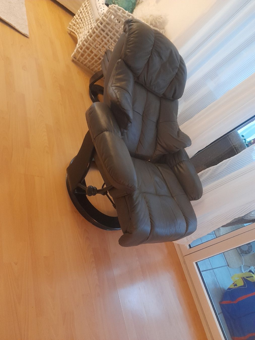 Sessel: Sessel Mit hocker – Gebraucht aus Glattbrugg von B_B 1