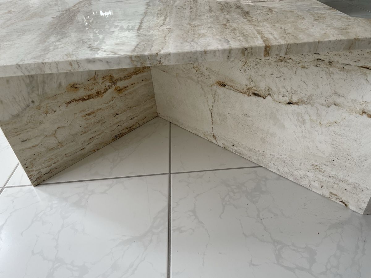 Tische: Travertine Coffee Table Set, Unique Design – Gebraucht aus Waedenswil von Paps04 2