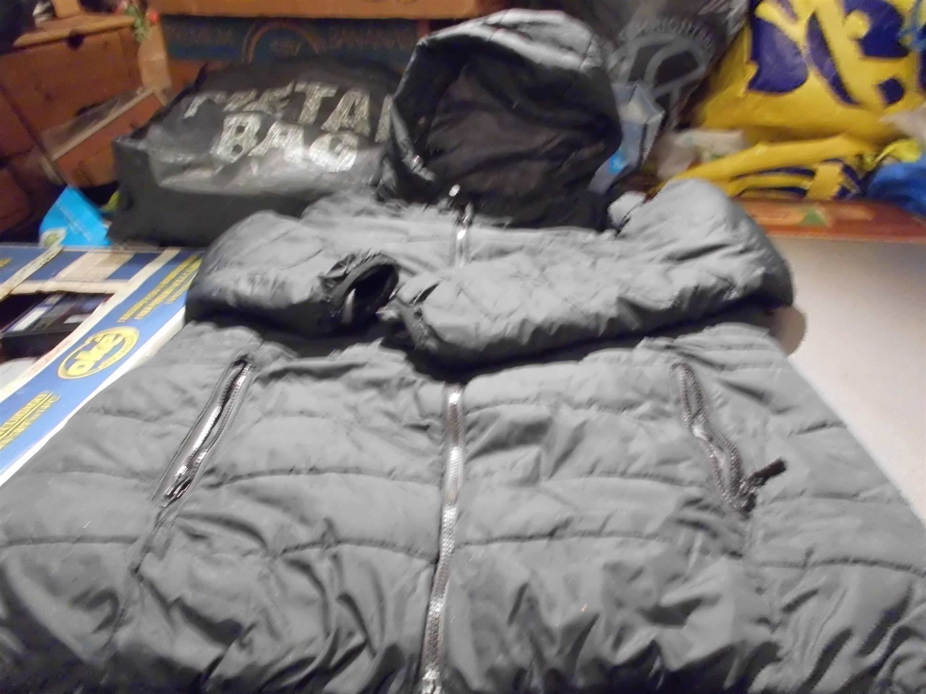 Giacche: Jacke Grösse 44/46, C&A, Tecwear, schwar – Usato da Zürich venduto da Motzkuh