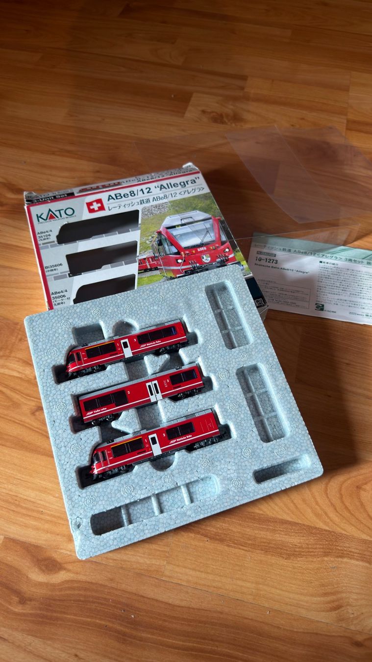 Kato Modelleisenbahnen: Kato RhB Allegra Analog – Gebraucht aus Préverenges von chrisch111