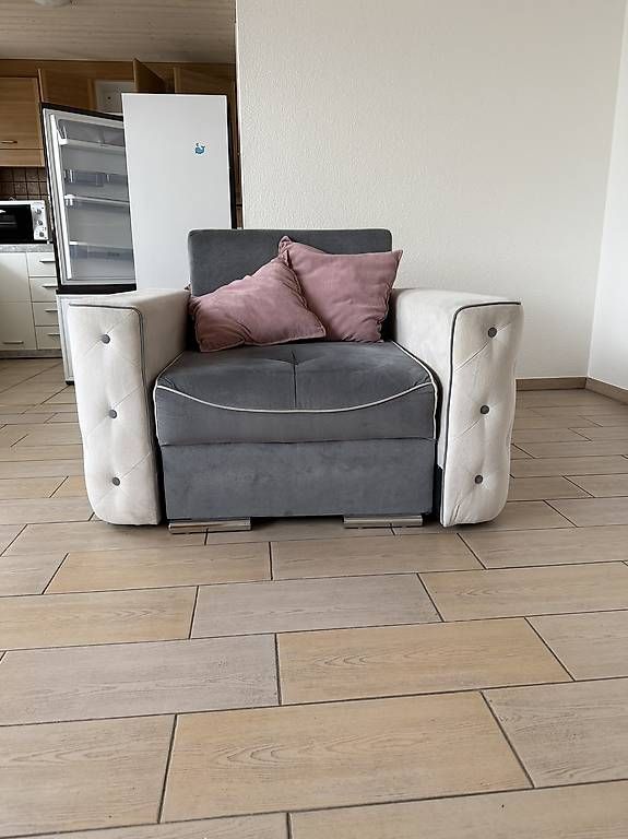 Fauteuils: Sessel / Schlafsessel (Sofa) – D'occasion à Uetendorf par Sunnysky 1